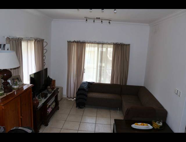 2 bed property to rent in TYGER WATERFRONT